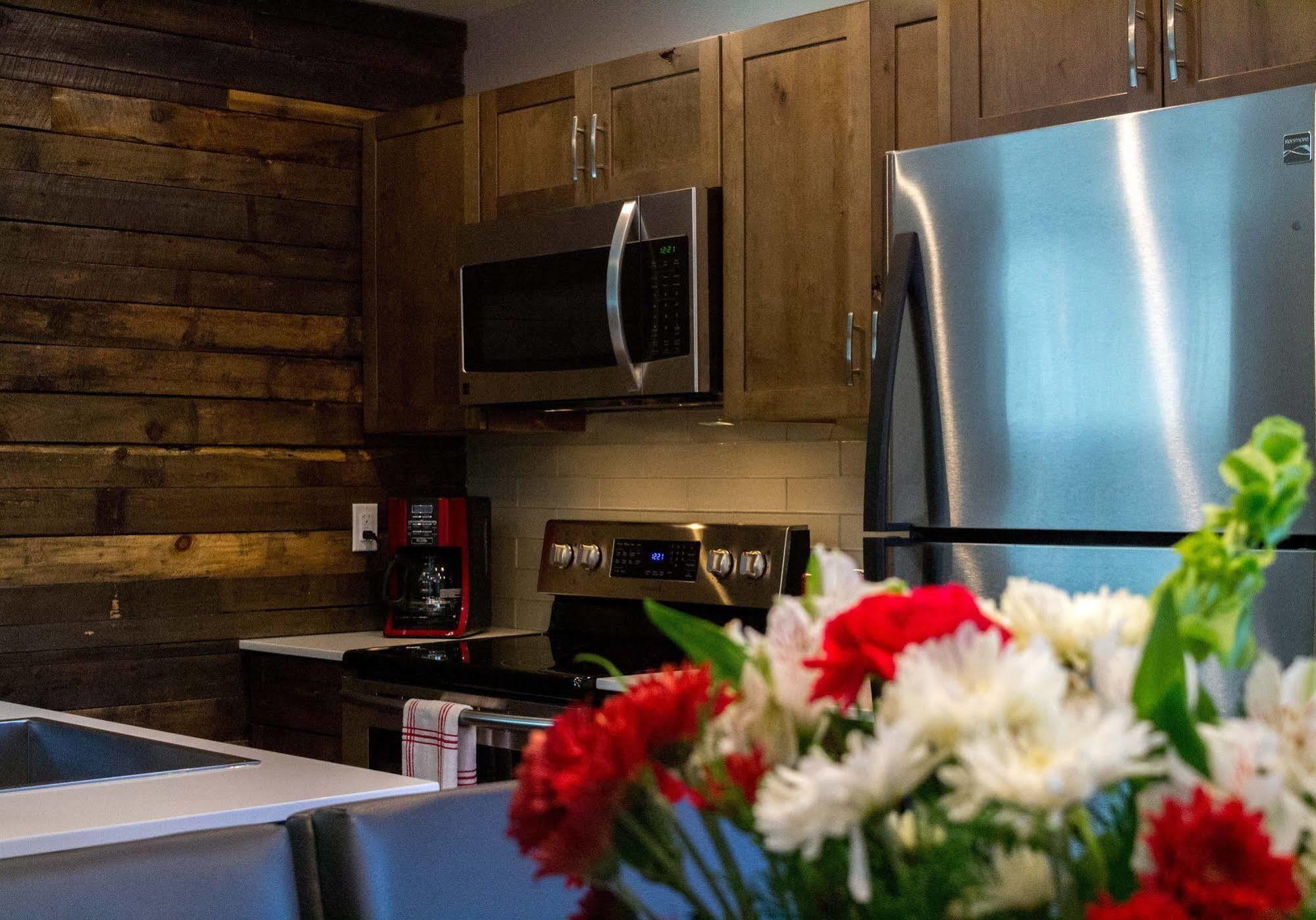 Lake Placid Inn: Residences エクステリア 写真
